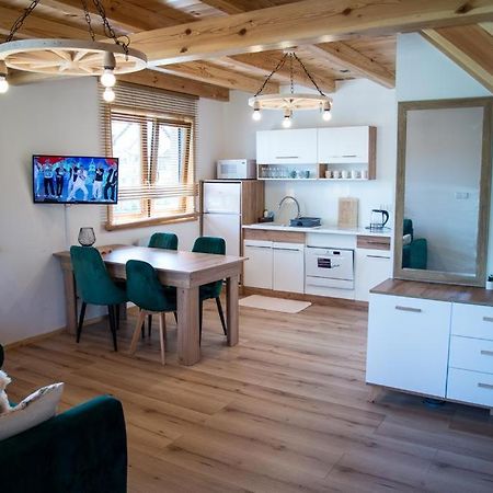 Kalinowy Sad Domki Z Jacuzzi I Sauna Mikołajki Ngoại thất bức ảnh