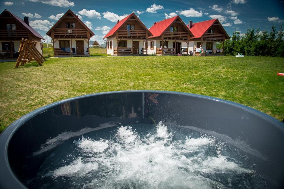 Kalinowy Sad Domki Z Jacuzzi I Sauna Mikołajki Ngoại thất bức ảnh