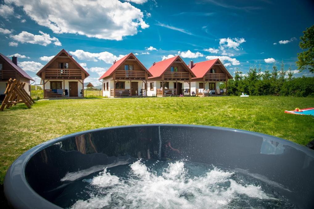 Kalinowy Sad Domki Z Jacuzzi I Sauna Mikołajki Ngoại thất bức ảnh